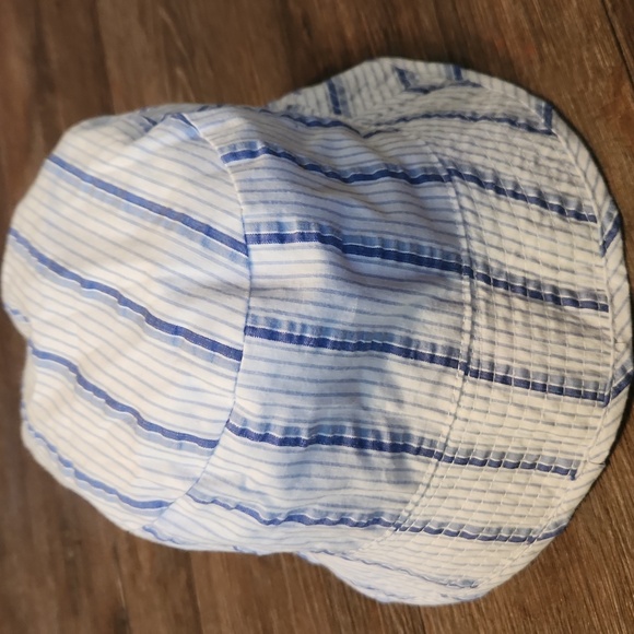 Pistil Reversible Bucket Hat - Picture 5 of 8